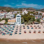 אורחן Mr & Mrs K Bianco פוטוס