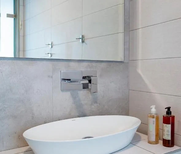 Han Mr & Mrs K Bianco Potos