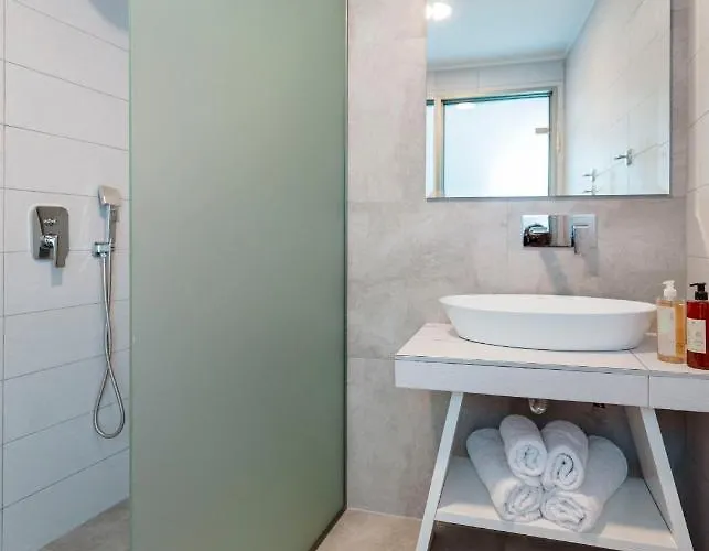 Mr & Mrs K Bianco Han